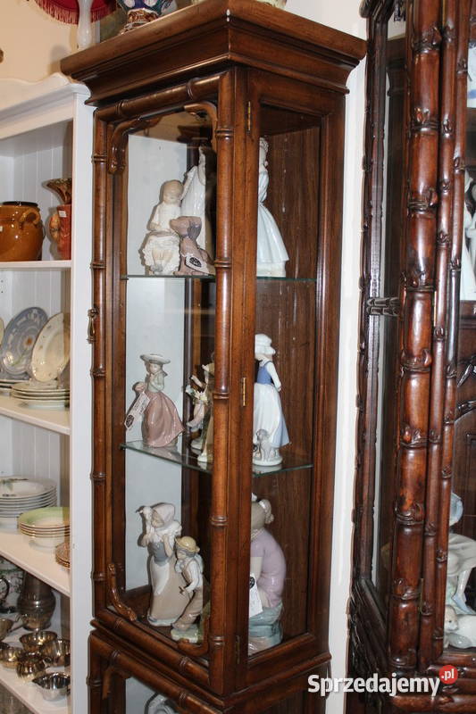 Dębowa witryna z XXw 638 FiaF Szczecin