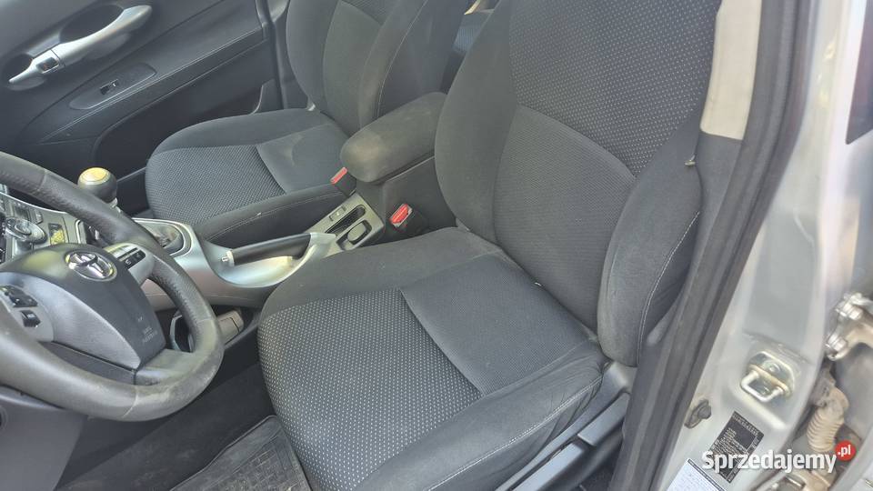 TOYOTA AURIS 20 DIESEL 2011 D4D 2009 Rok produkcji 2011 śląskie Częstochowa