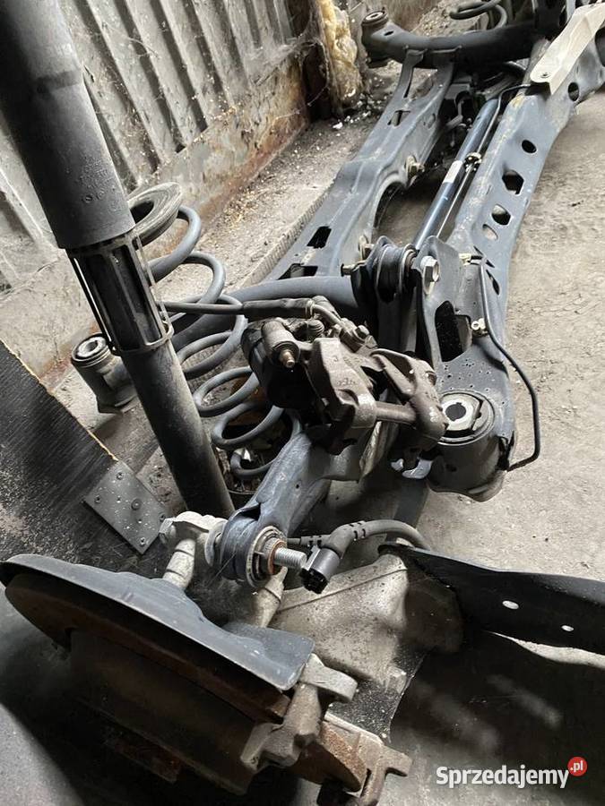 belka zawieszenie kompletne passat b8 kombi Rok produkcji 2018 Ostrowiec Świętokrzyski