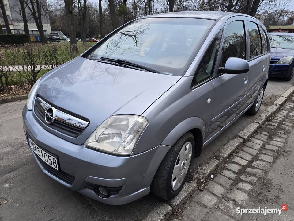 Meriva 14 benzynaSalon Polska mały przebieg kupiony w polskim salonie Środa Śląska sprzedam
