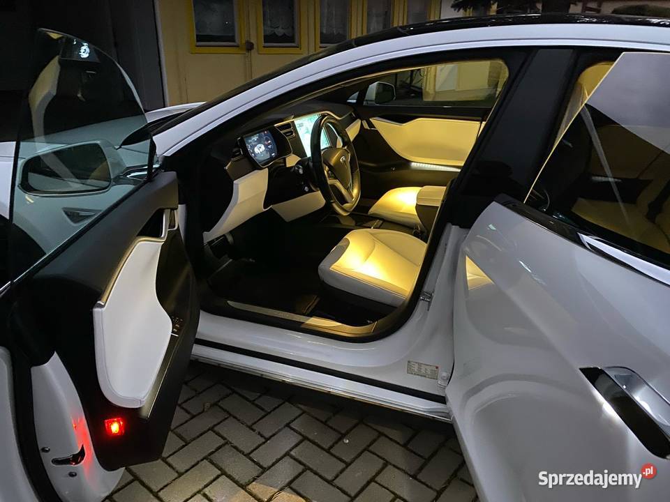 Na sprzedaż Tesla S 1316 2015 r światła przeciwmgielne Kamienna Góra
