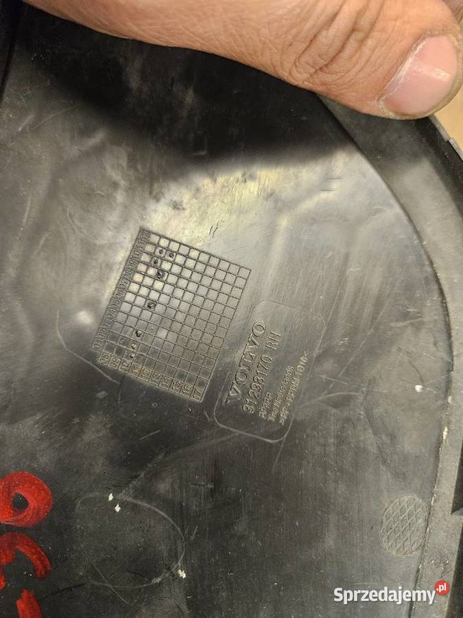 VOLVO C30 LIFT KRATKA PRAWA ZDERZAKA PRZÓD Międzychód