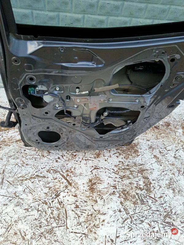 DRZWI PRAWE TYŁ TYLNE MERCEDES XKLASA W470 7259 osobowe Rakoniewice sprzedam