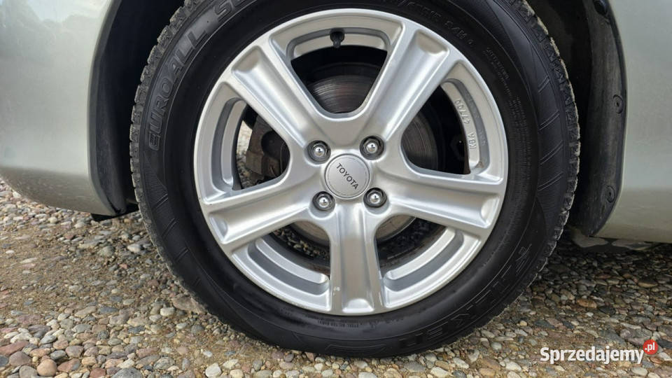 Toyota Yaris klima super stan navi camera manualna Lębork