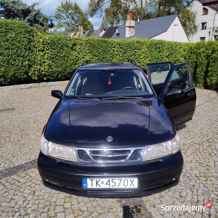 Sprzedam samochód marki Saab 95 nieuszkodzony Kielce