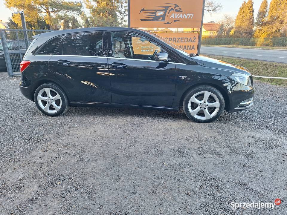 MERCEDES B KLASAAMGSKÓRALEDYNAVIGACJAŁAŃCUCH wspomaganie kierownicy Zamość