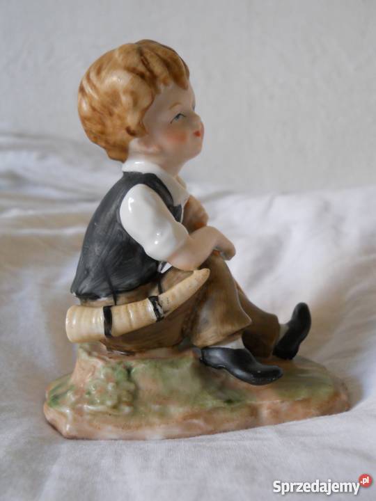 Figurka z porcelany sygnowana FOREIGN siedzący Warszawa sprzedam