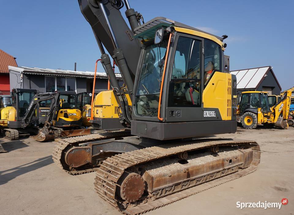 Koparka gąsienicowa Volvo EC 235L 2016 Koparki Jeziorko sprzedam