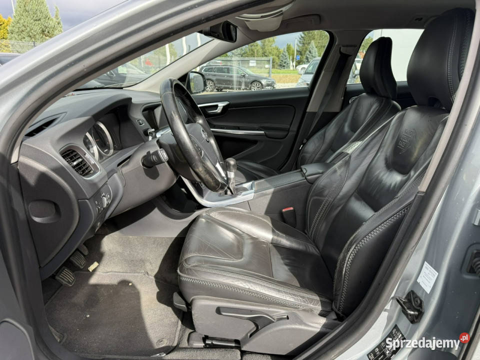 Volvo V60 16 D2 115 2012 skóry climatronic hak czujnik zmierzchu V60 Wrocław sprzedam