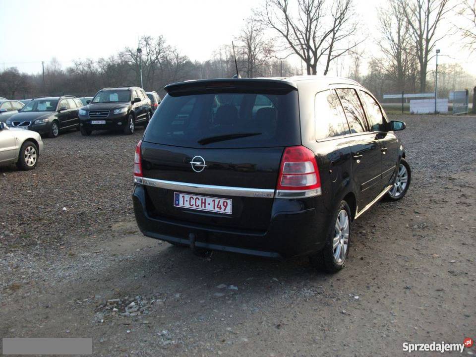 Na sprzedaż Opel czarny 125KM