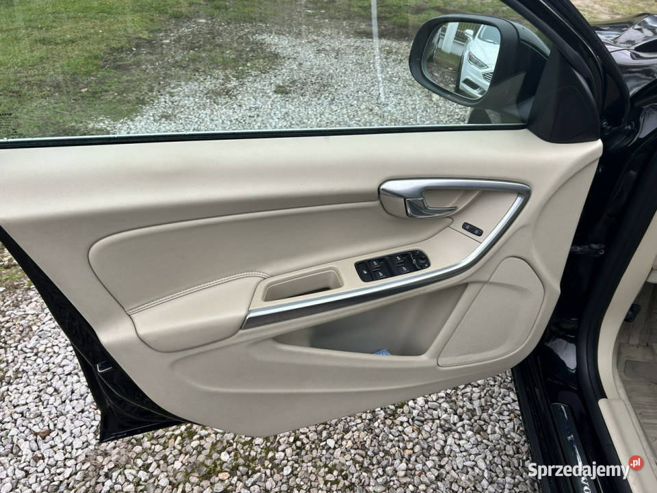 Volvo V60 D2 109 I 20102018 centralny zamek mazowieckie