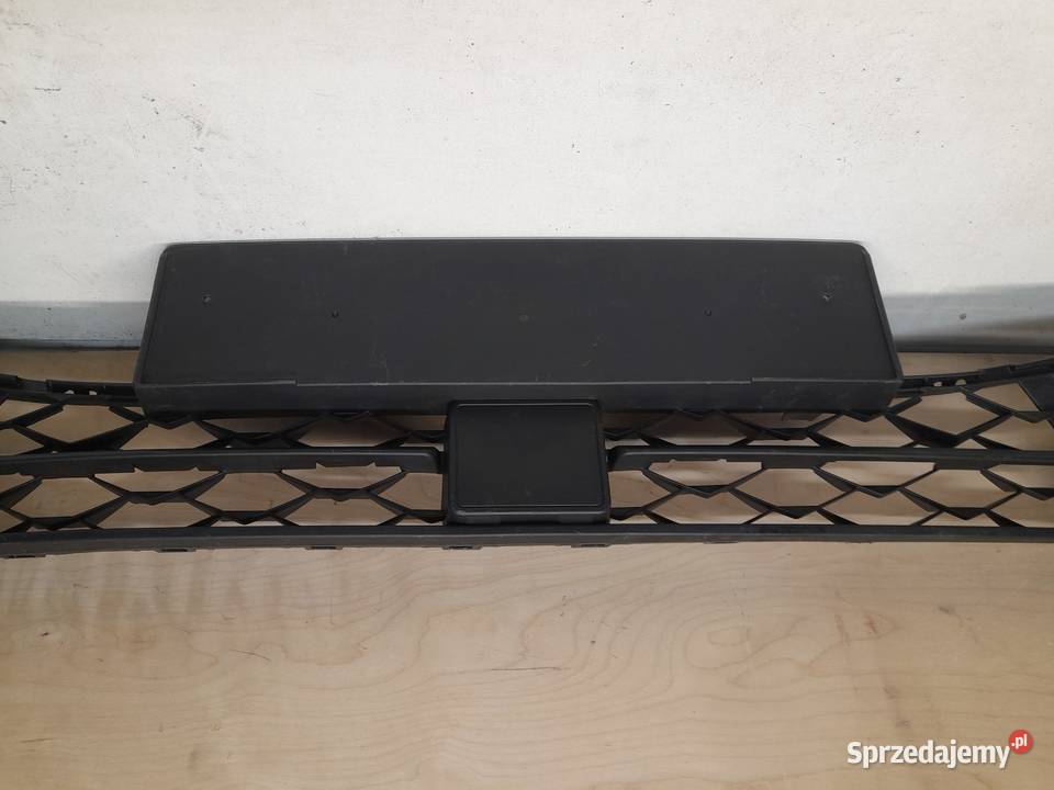 SEAT LEON IV 4 KRATKA ŚRODKOWA ATRAPA GRILL Goleniów sprzedam