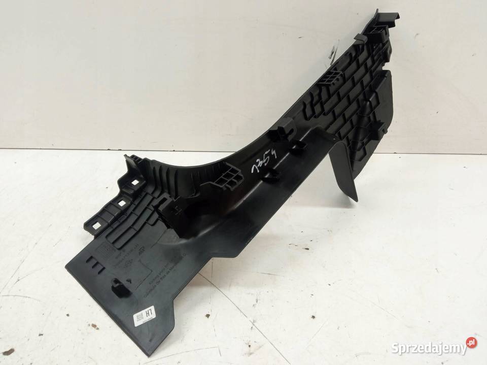 OSŁONA PROGU LEWY TYŁ 769547131R Dacia Duster osobowe sprzedam