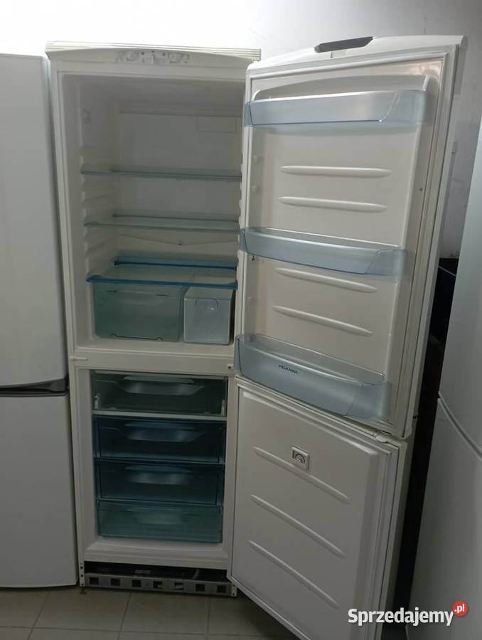 LODÓWKA HELKAMA 62cm