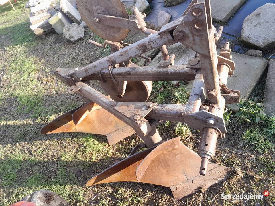 Pług 2 skibowy uniaGrudziądz z krojem małopolskie Uszew