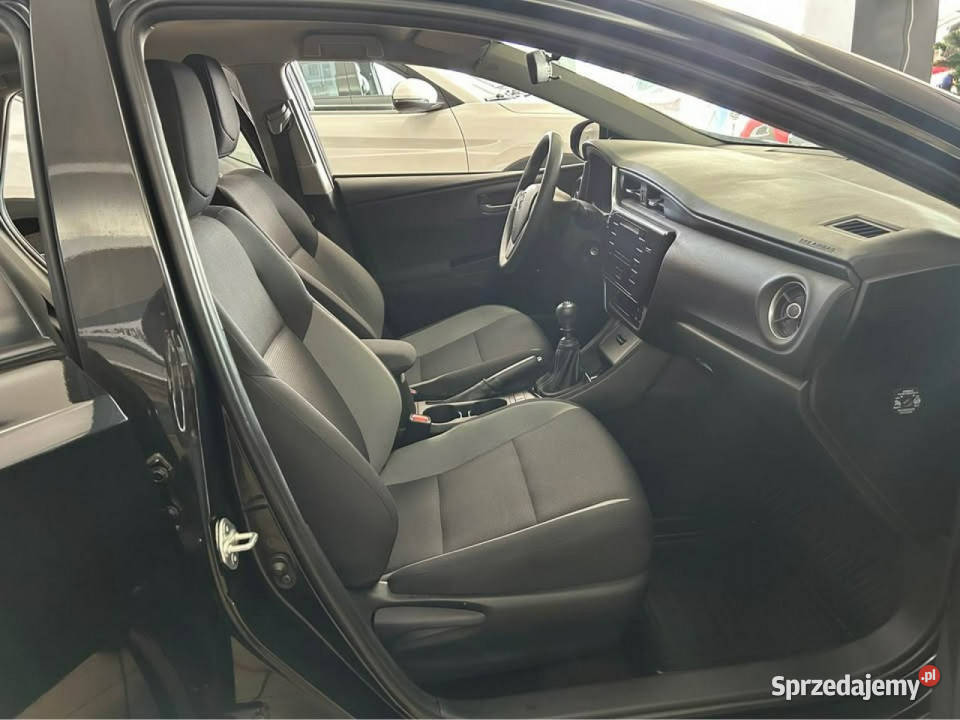 Toyota Auris Salon polska jeden właściciel dwa czarny Auris Siedlce