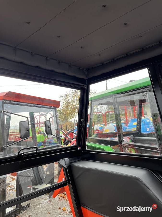 Kabina ciągnikowa kabina Massey Ferguson MF235 Grójec