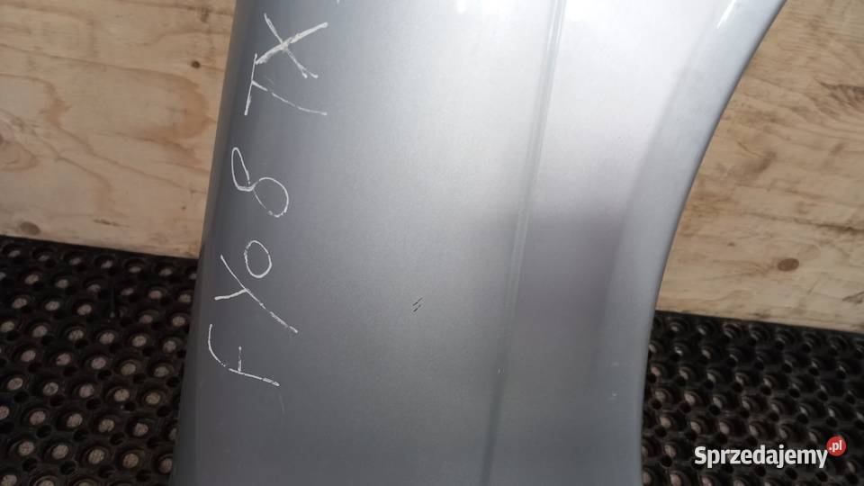 CITROEN C5 II BŁOTNIK PRZÓD PRAWY EZRC osobowe Zbierkowo