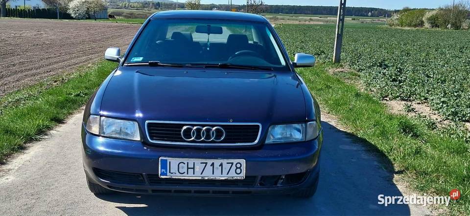 Audi a4 b5 16benzyna Hrubieszów sprzedam