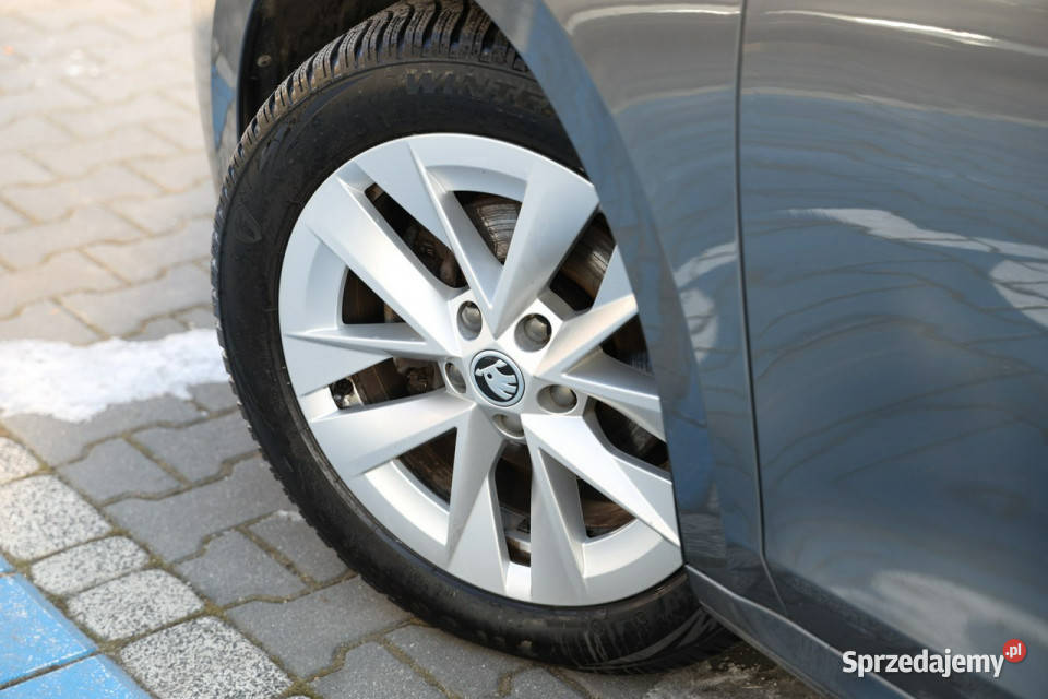 koda Octavia 15 150 TSI Ambition bezwypadkowy światła do jazdy dziennej Tychy