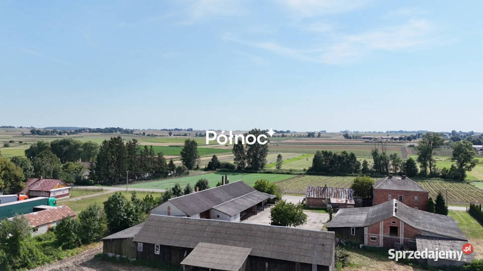 Budynki gospodarcze i dom w Mołożowie 200m2