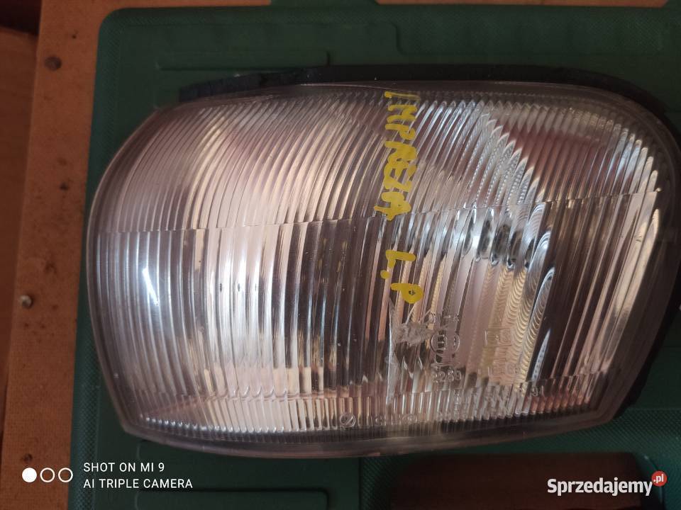 Subaru Impreza GT Lampa Postojowa LEWA Oryginał Kraśnik