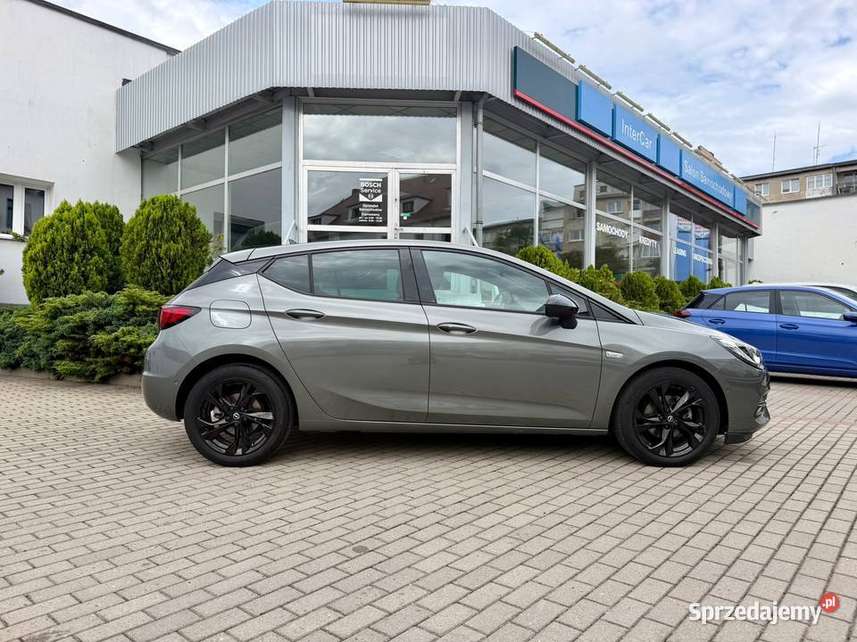 Opel Astra K Ultimate 12 turbo moc 146 aluminiowe felgi