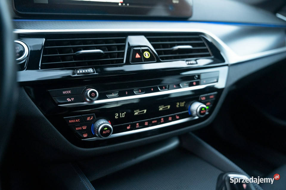 BMW 520 M Sport xDrive Adaptive LED HiFi Shadow
