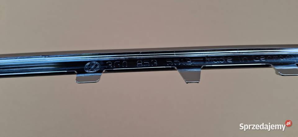 VW PASSAT B8 LISTWA CHROM KRATKI ZDERZAKA PRZÓD Bieleń