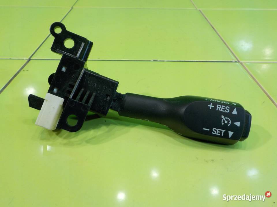 AVENSIS III T27 LIFT I 18 B AUT 12r przelacznik osobowe Suków