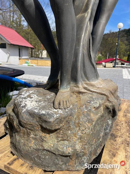 Fontanna ogrodowa z brązu akt 190 Kłodzko