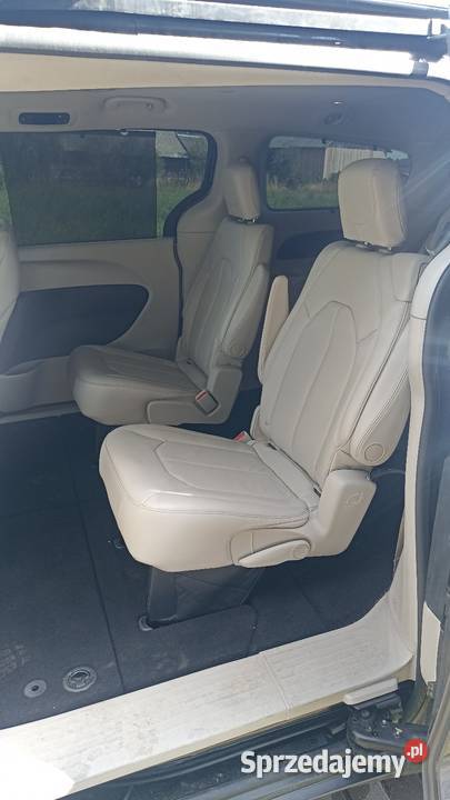 Chrysler Pacifica Rok produkcji 2017 Łuków
