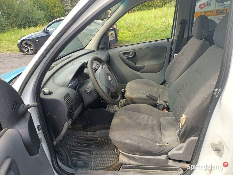 Opel Combo Opel Combo 17DTI 75 04r C 20012011 75KM Tarnów