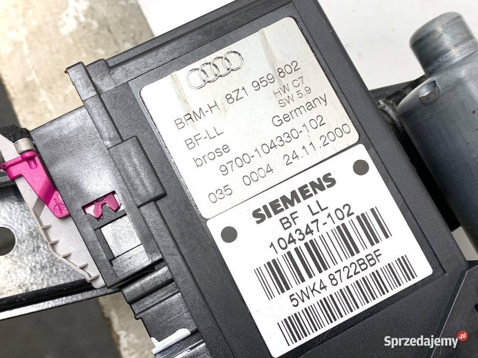 PODNOŚNIK SZYBY PRAWY PRZÓD AUDI A2 8Z1959802