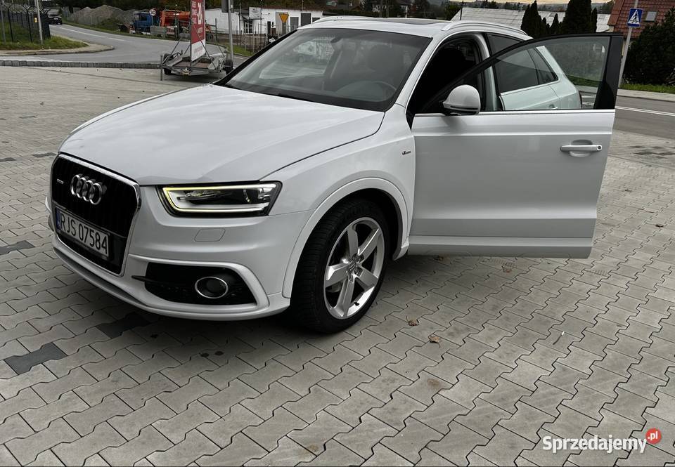 Samochód osobowy Audi Q3 quattro