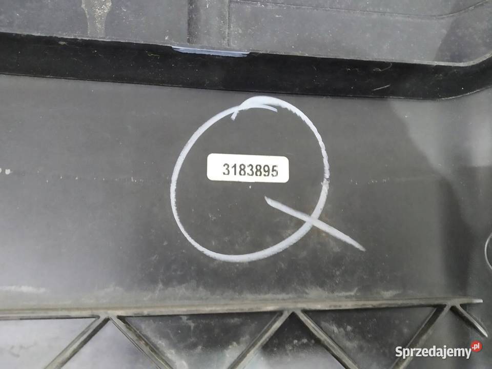 SPOILER LOTKA KLAPY TYŁ CZARNA Land Rover Range Rok produkcji 2016