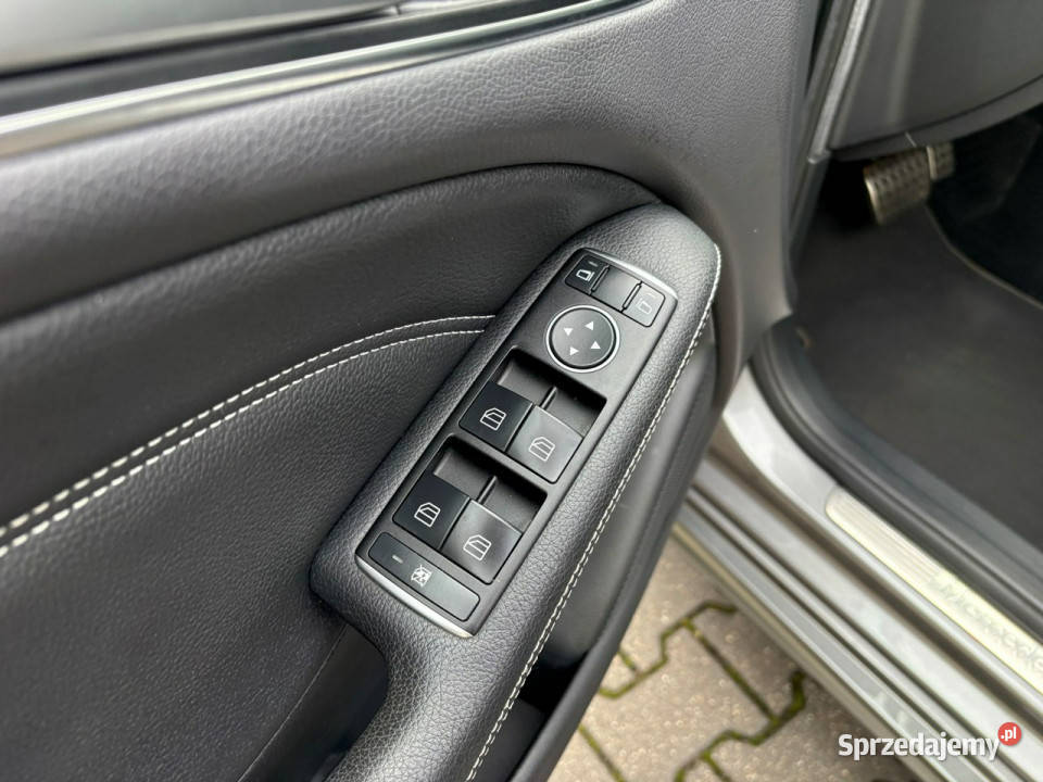 Mercedes B 180 16 benzyna 122 Automat Xenony ASR (kontrola trakcji)