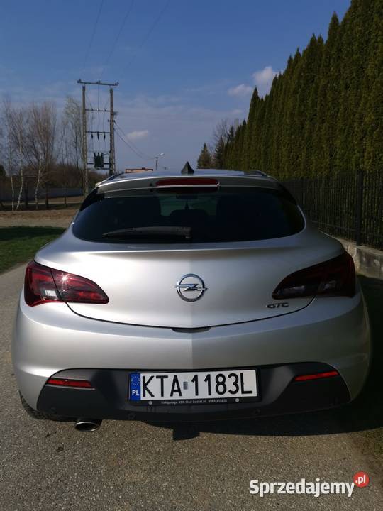 Opel Astra GTC bogate wyposażenie stan idealny Tarnów