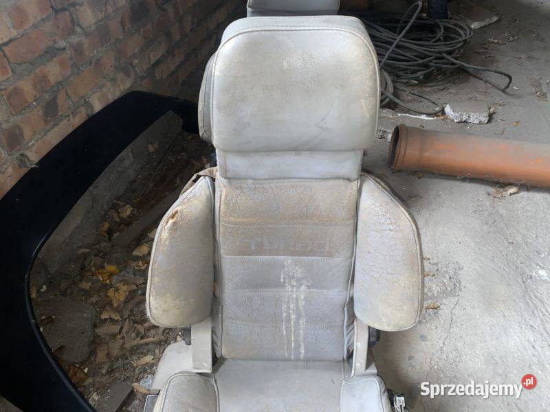 MITSUBISHI STARION TURBO FOTELE PRZEDNIR Chorzów