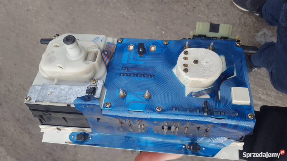 Licznik z obrotomierzem golf mk2 16td Łukowa