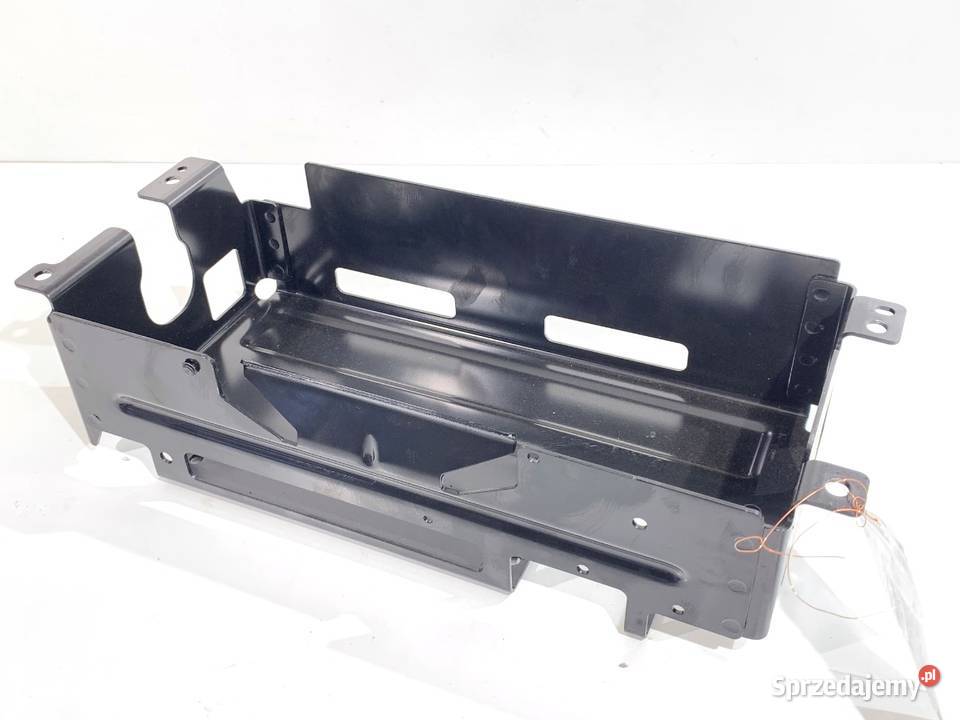 OBUDOWA AKUMULATORA AUDI Q8 4M0915399K 30 286 Obudowy akumulatorów