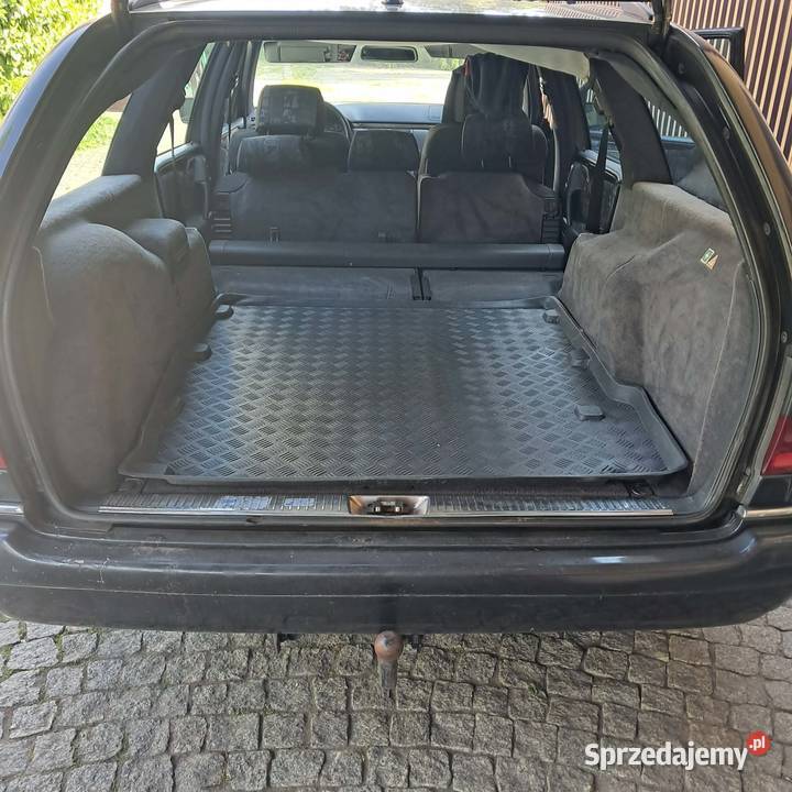 Sprzedam Mercedesa E220 Główiew
