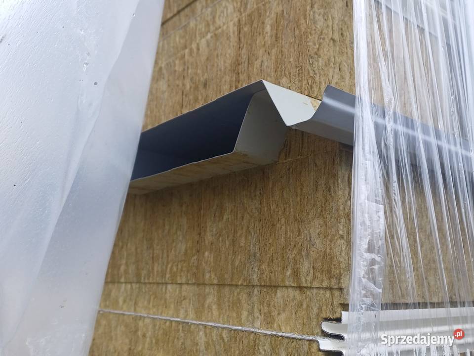 Płyta warstwowa z wełną mineralną ręki