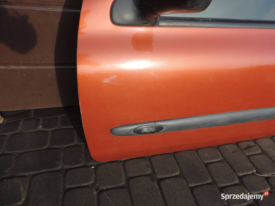 RENAULT CLIO 2 5D DRZWI LEWE PRZEDNIE NV314 Rok produkcji 1999 Nowy Sącz