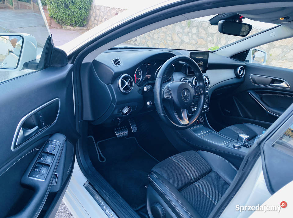 MERCEDES CLA200D IDEALNY STAN Warszawa