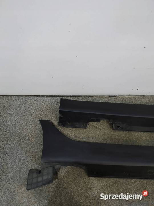 OSŁONA PROGU LISTWA NAKŁADKA LEWA PRAWA KPL Rok produkcji 2011 sprzedam