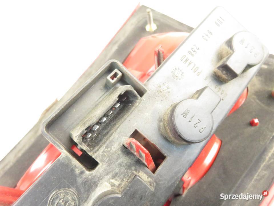 LAMPA PRAWA TYLNA SKODA OCTAVIA I 1U5945096B osobowe małopolskie