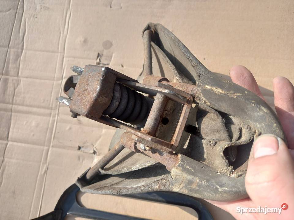 Siedzenie komar sztywniak