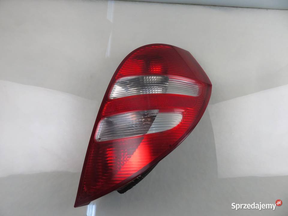 LAMPA PRAWA TYLNA MERCEDESBENZ A W169 Oświetlenie sprzedam