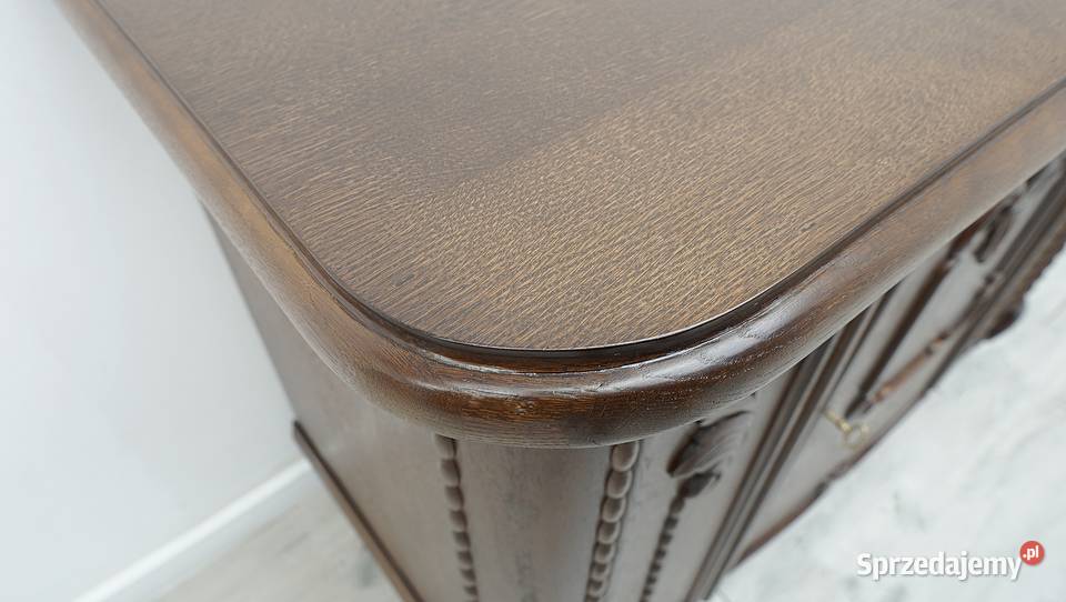 Antyczna komoda z początku XXw w stylu Jerka